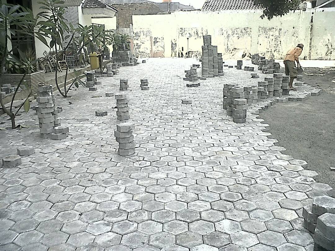 pengaspalan aspal hotmix murah bandung Pemasangan paving block halaman parkir di bandung