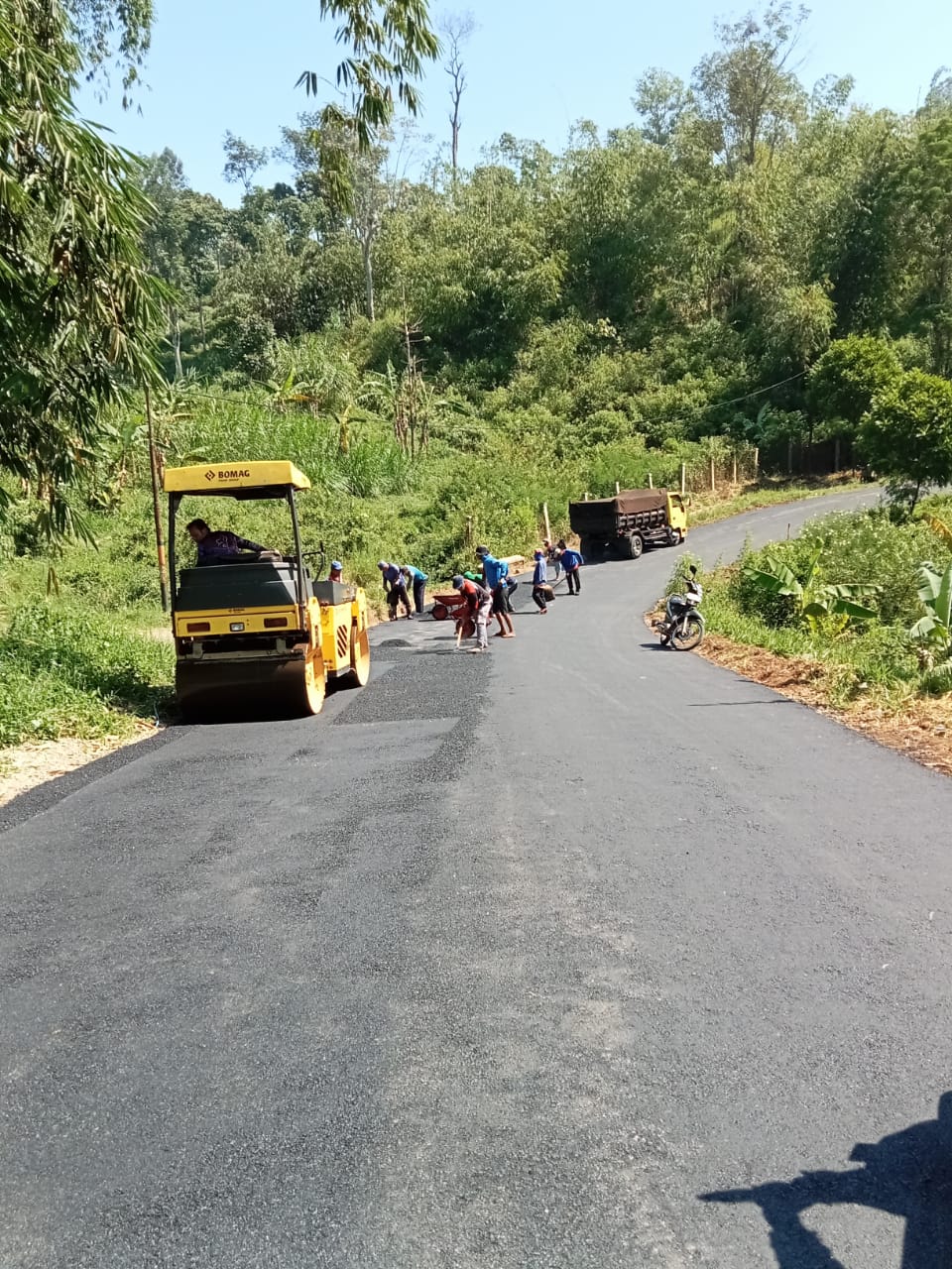 pengaspalan aspal hotmix murah bandung Pengaspalan murah jalan perumahan bandung