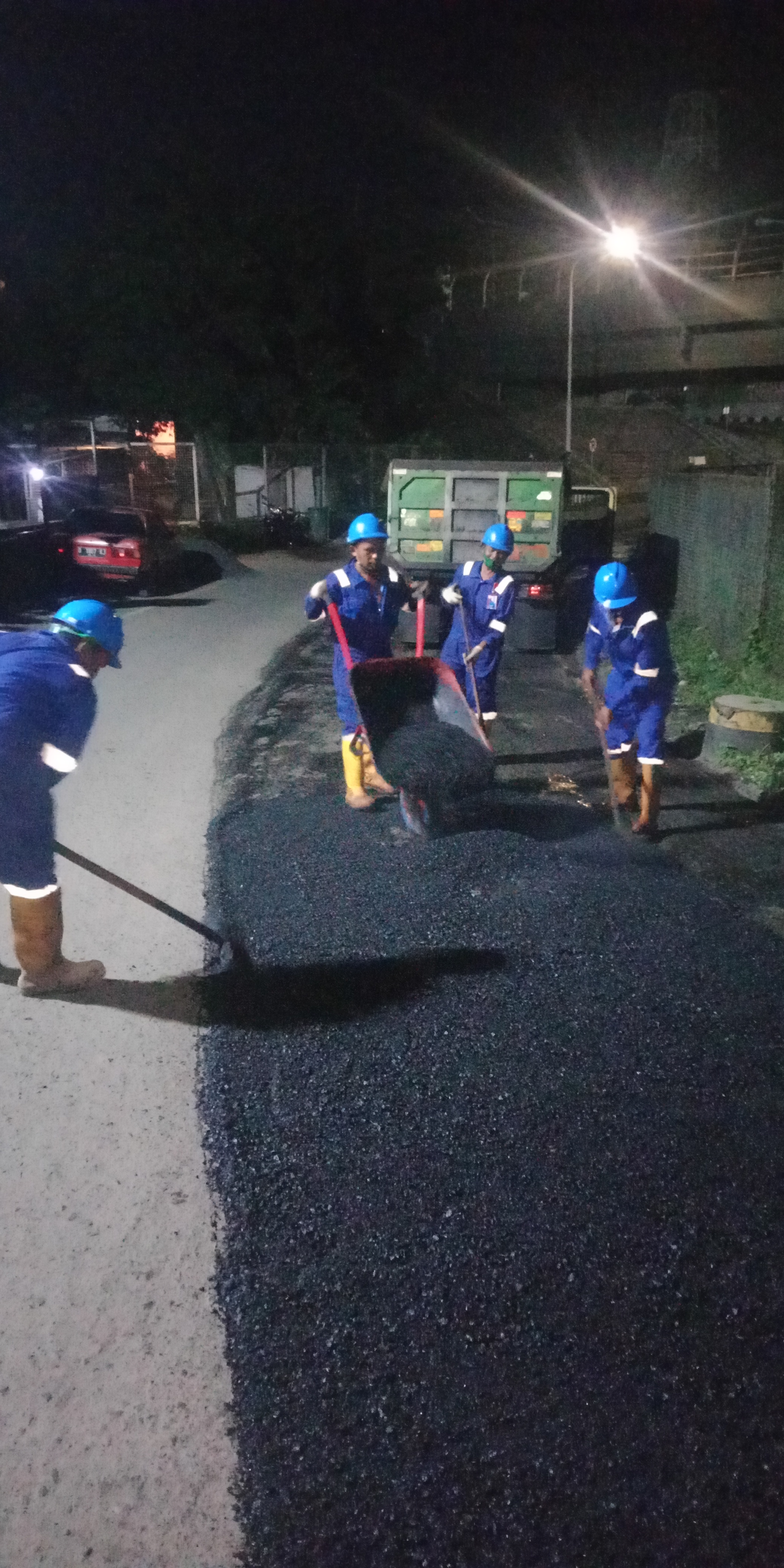 pengaspalan aspal hotmix murah bandung Pengaspalan murah jalan pabrik bandung
